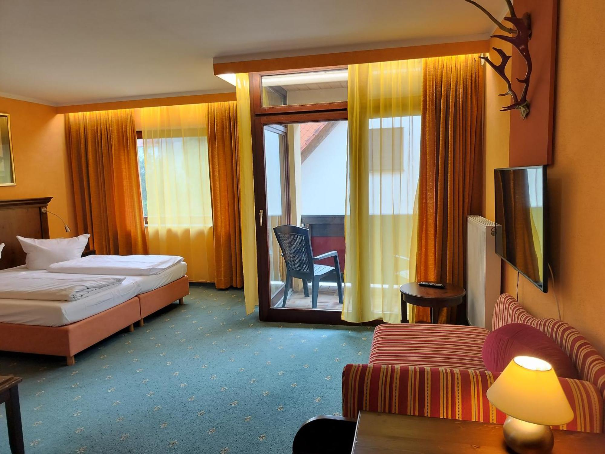 Hotel Hirsch Rothenberg Bagian luar foto