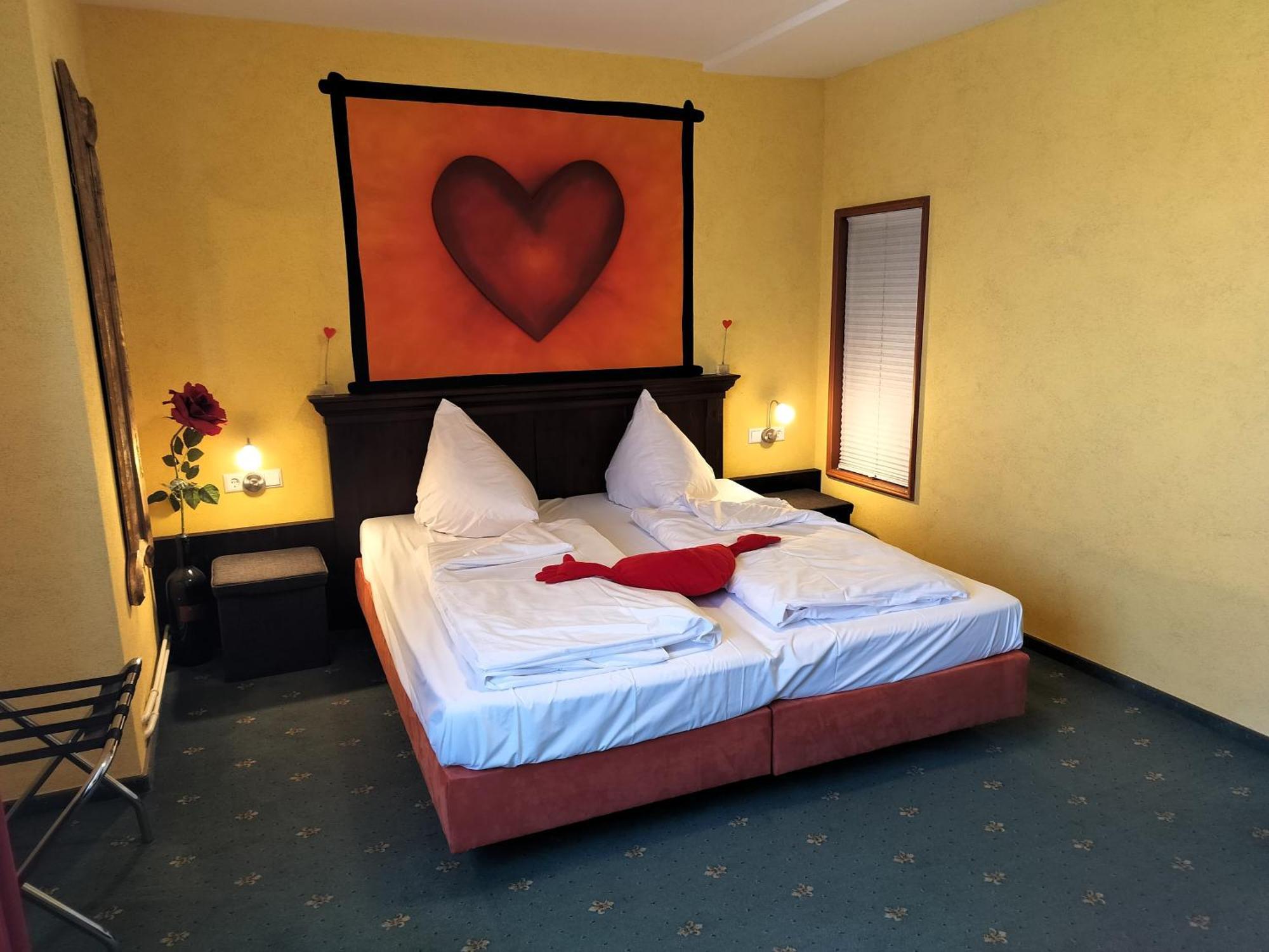Hotel Hirsch Rothenberg Bagian luar foto