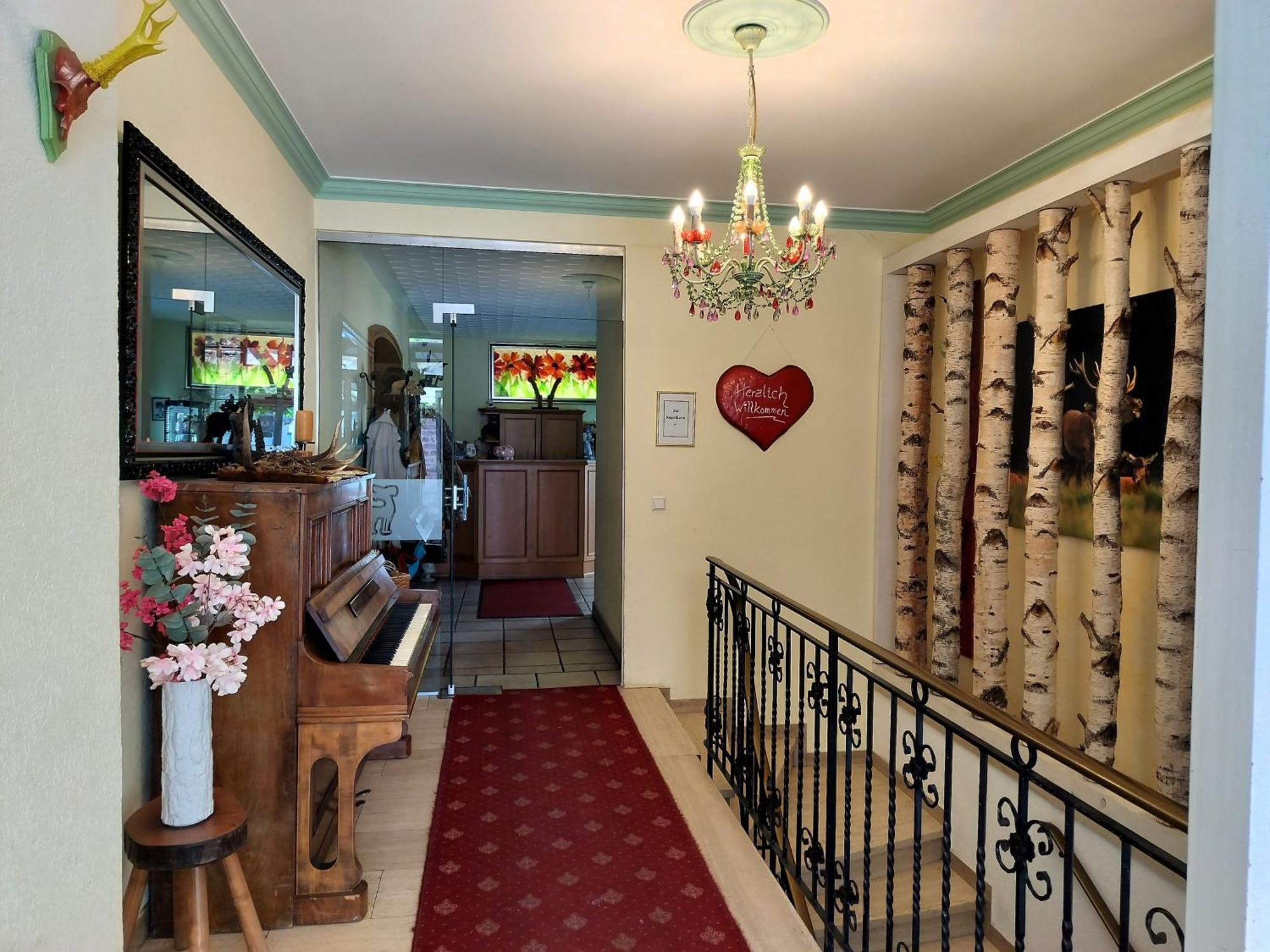 Hotel Hirsch Rothenberg Bagian luar foto