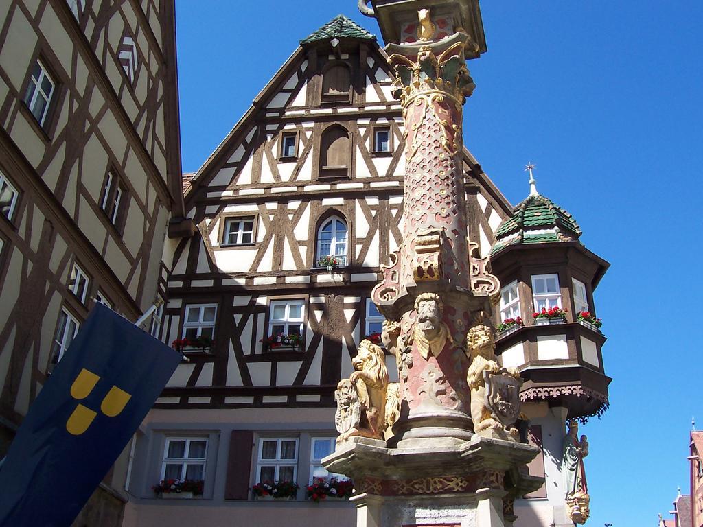 Hotel Hirsch Rothenberg Bagian luar foto